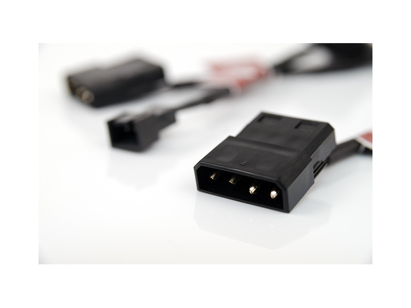 Noctua NA-SAC1 3pin FAN - 4-Pin Molex Adaptor Cables 3pinファン用  4pinペリフェラル給電変換ケーブル 3本セット - 製品詳細 | パソコンSHOPアーク（ark）